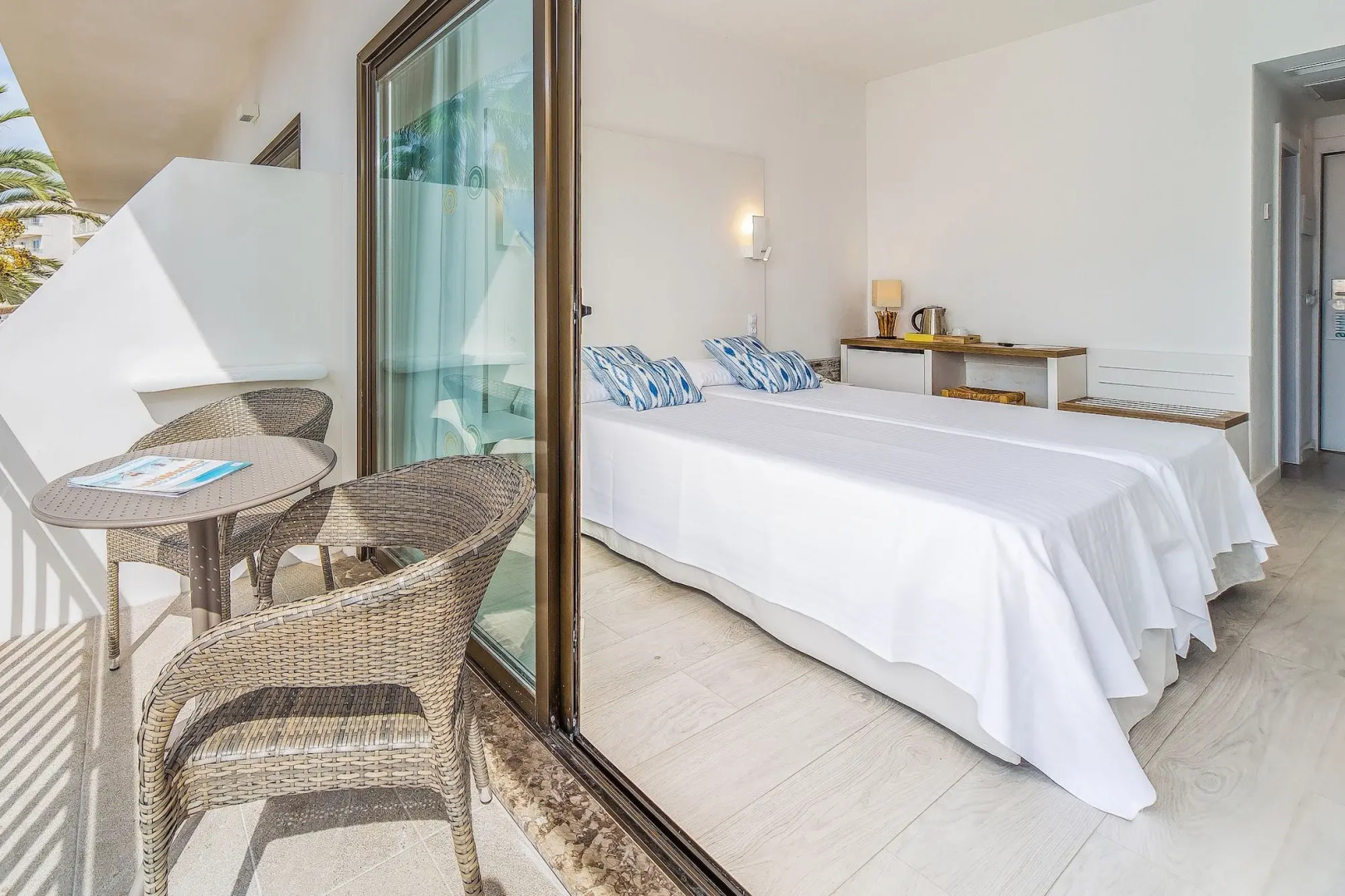 Hotel Atolon & Kaafu Beach Club