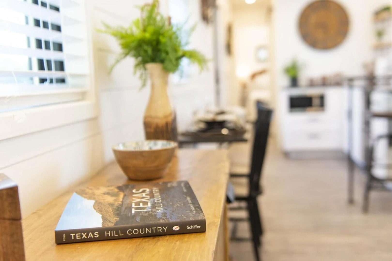 The Woods- Container Tiny House 12 min to Magnolia Baylor Downtown