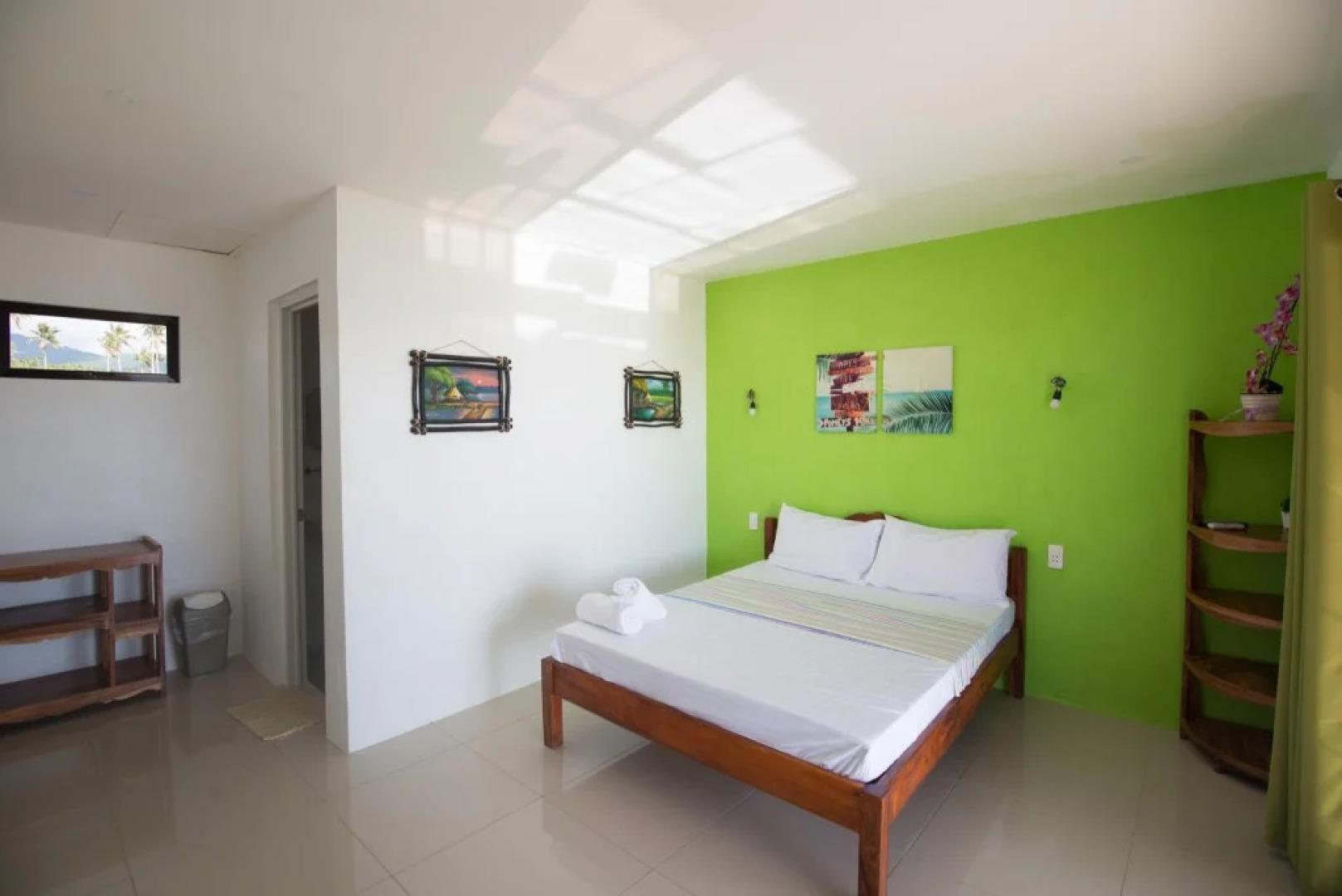 Footprints Beach Resort