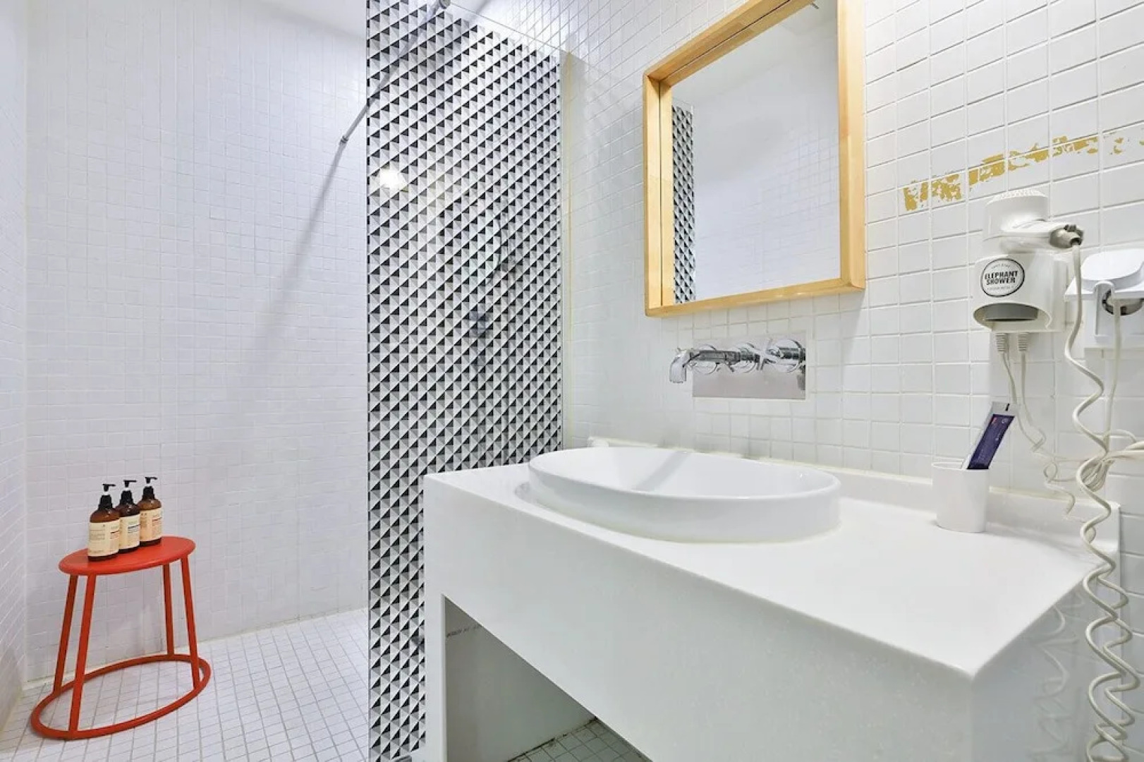 Elephant Shower Hotel