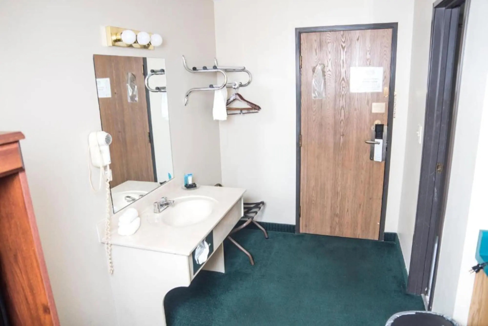 Americas Best Value Inn St. Louis South