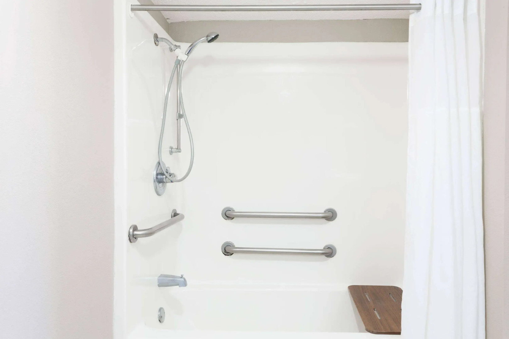 Super 8 by Wyndham Marianna I-10