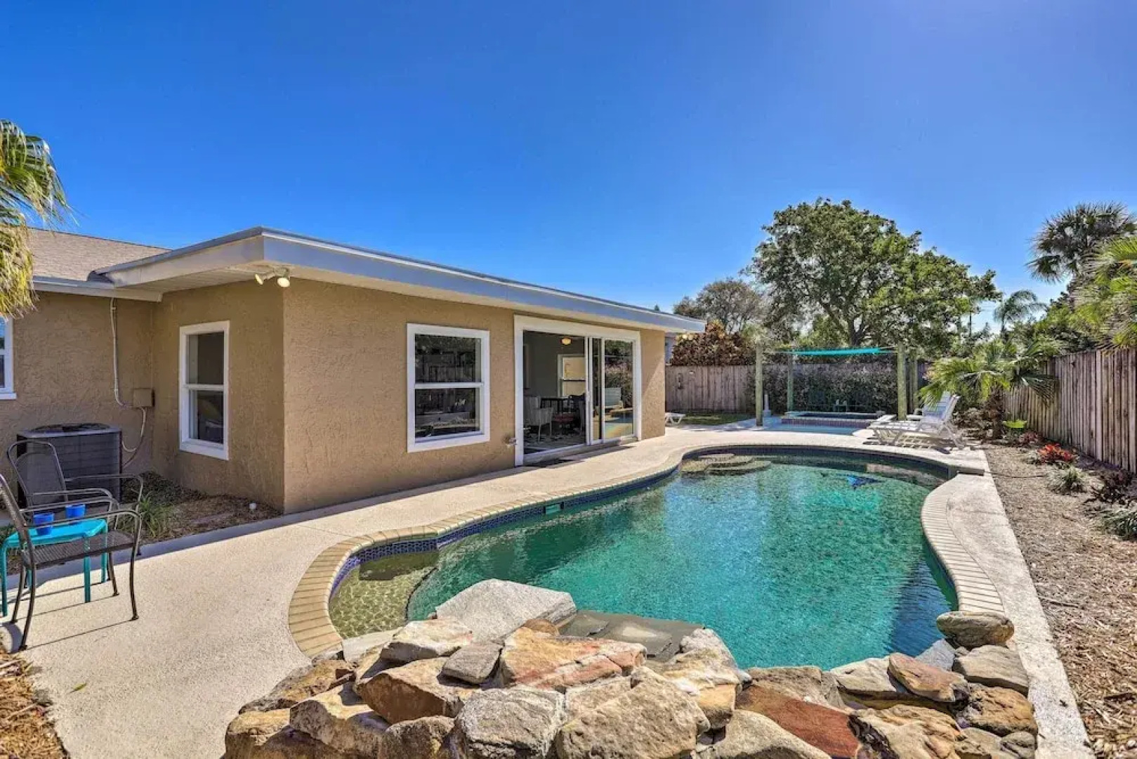 Pet-friendly Merritt Island Home w/ Heated Pool