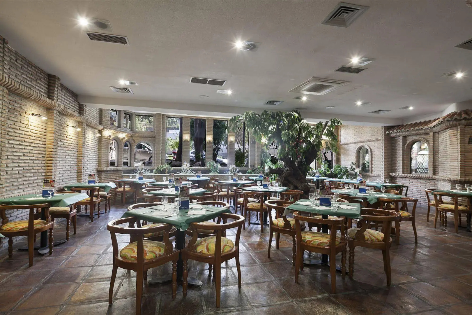 Отель Best Alcazar