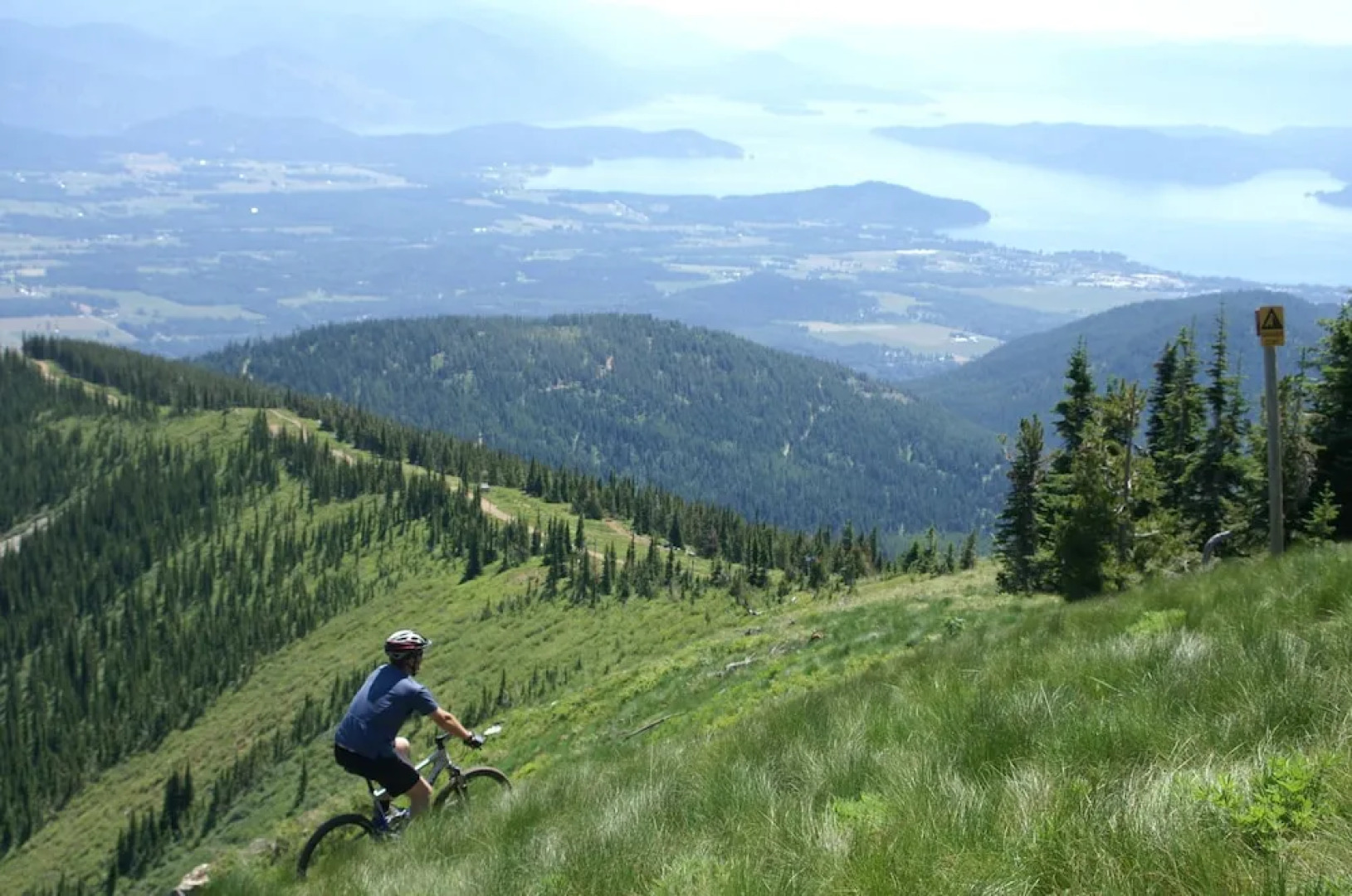 Schweitzer Mountain Resort Selkirk Lodge