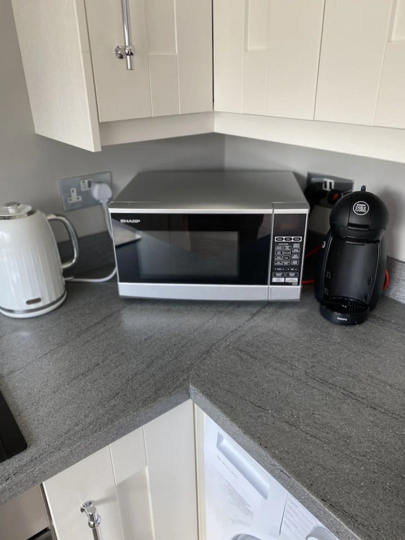 Inviting 2-Bed Bungalow