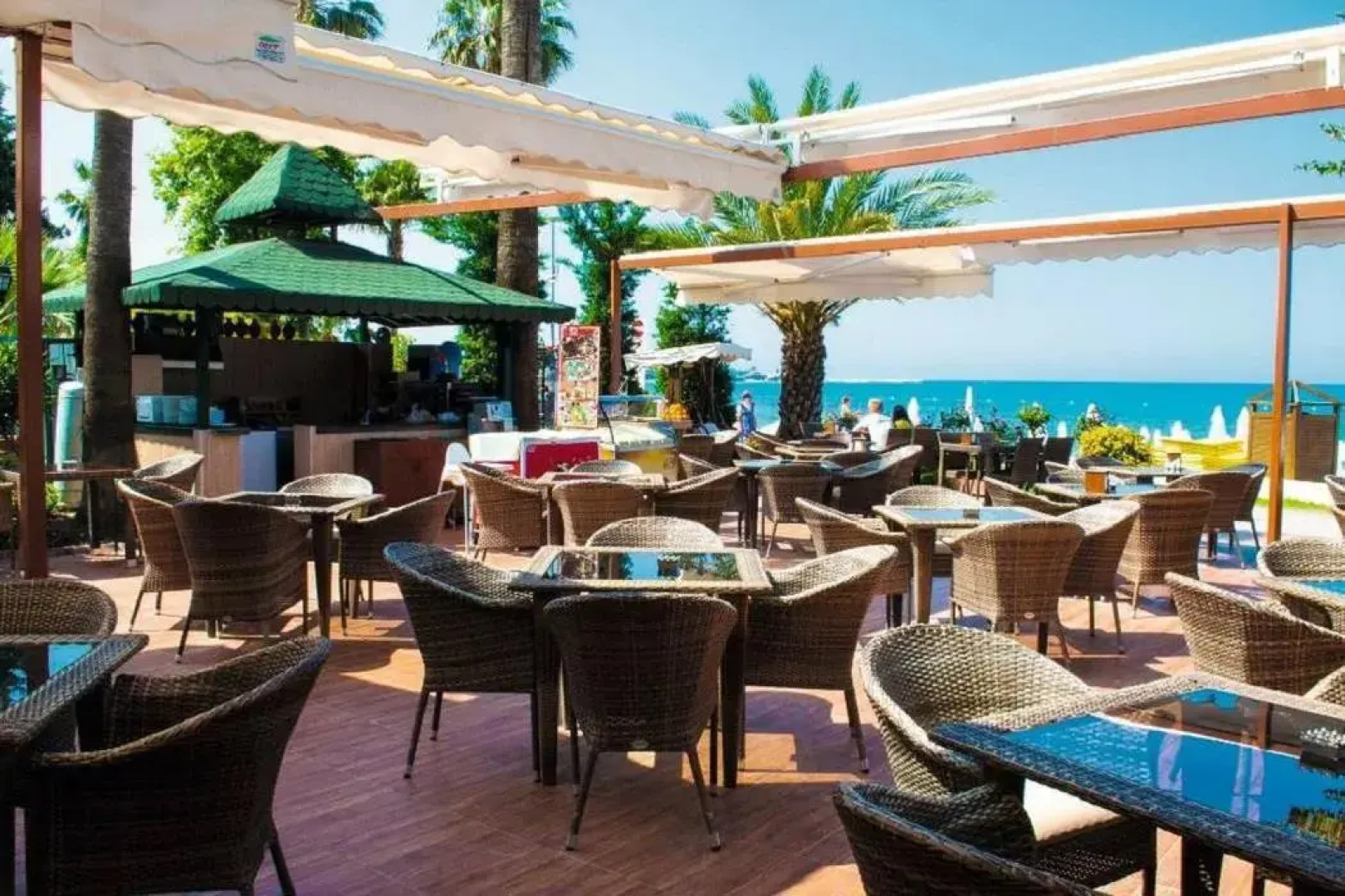 Side Bay Hotel