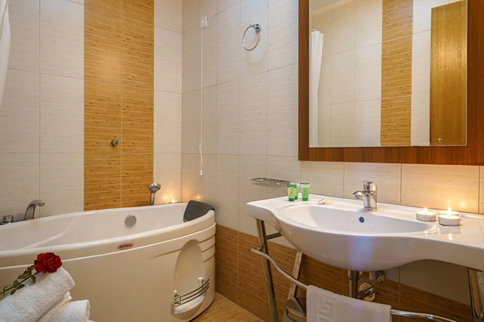 Alianthos Beach Hotel