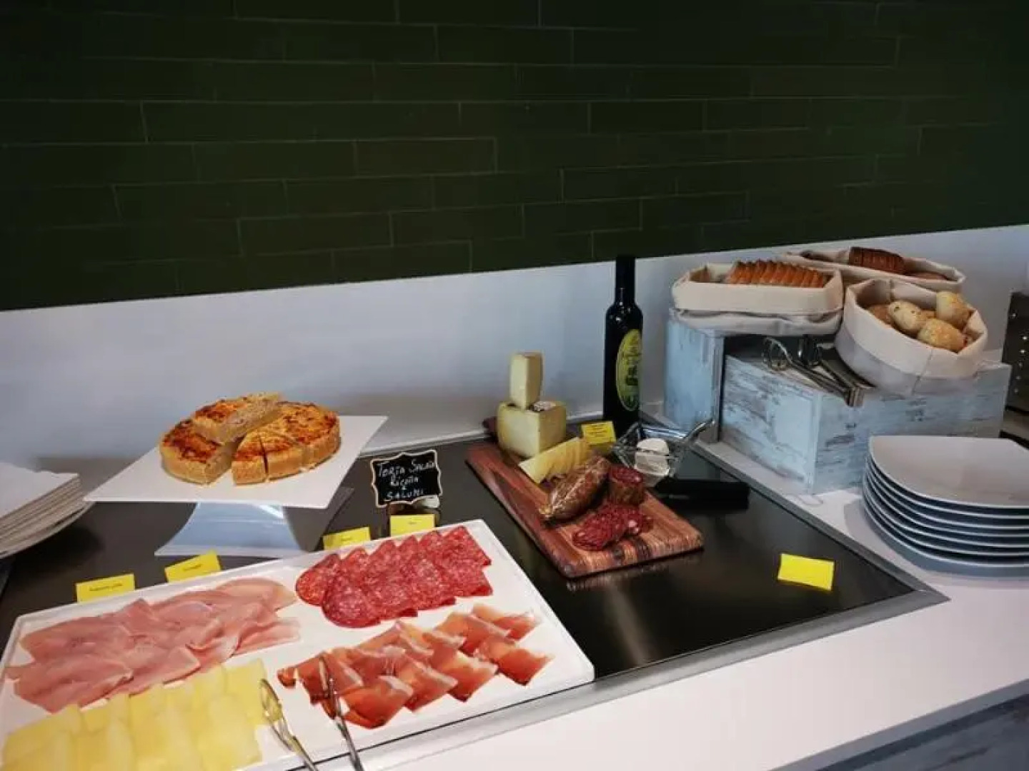 Youmami Lifestyle Suite Hotel