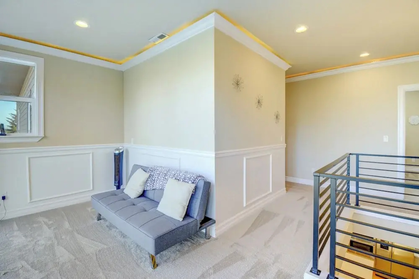 Luxe Federal Way Rental - Walk to the Water!