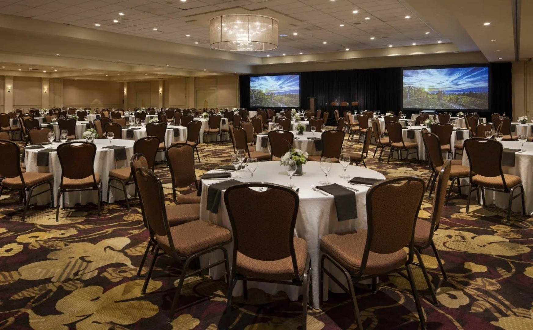 Delta Hotels by Marriott Grand Okanagan Resort