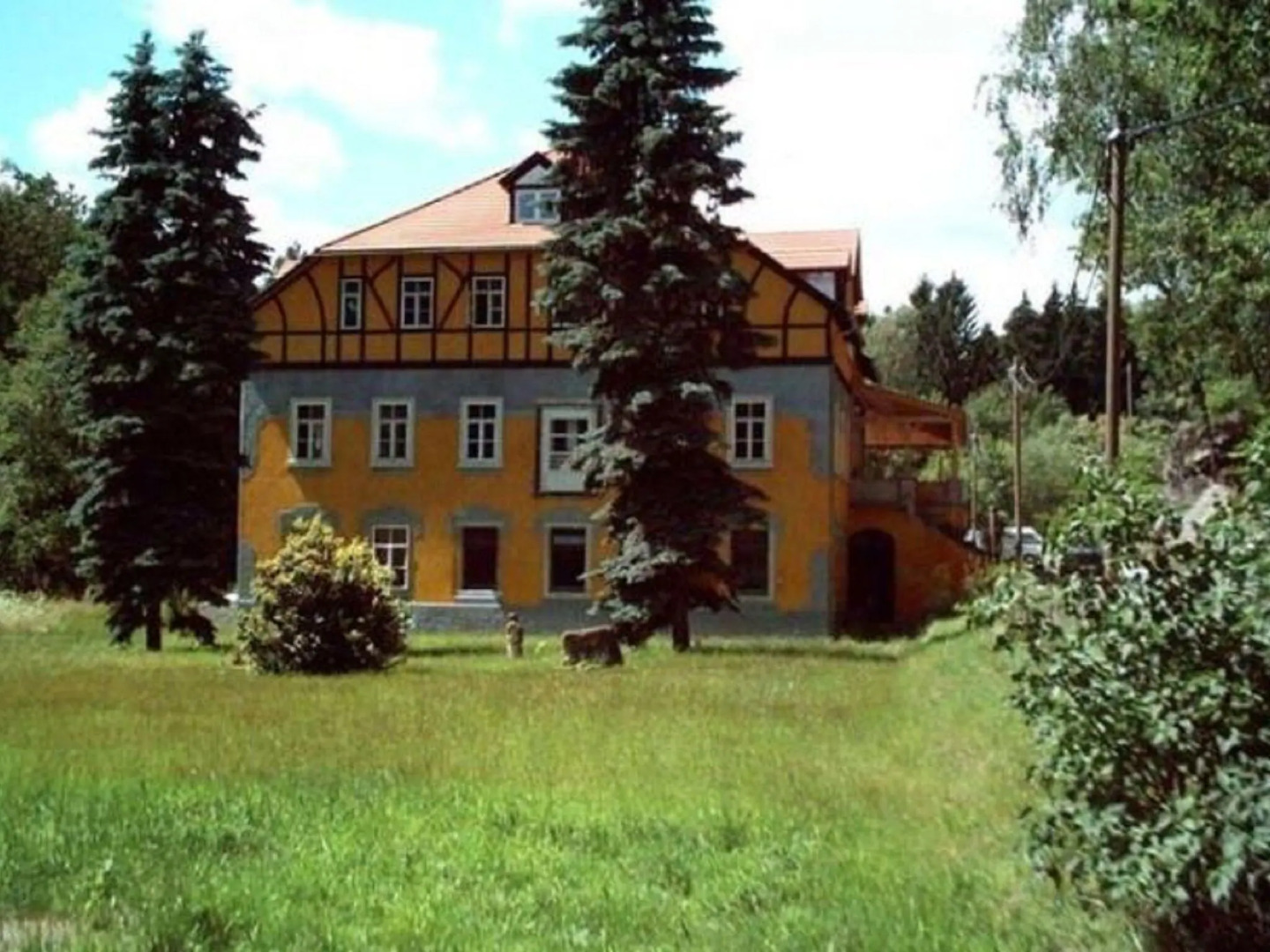 Art Nouveau Haven by the Mulde