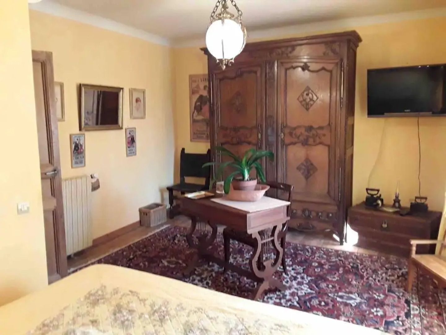 Villa With 5 Bedrooms in Eygalières, With Private Pool, Furnished Garden and Wifi