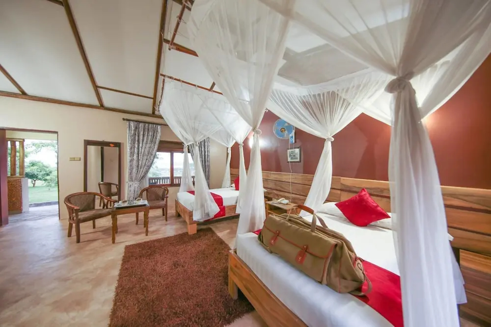 Pakuba Safari Lodge
