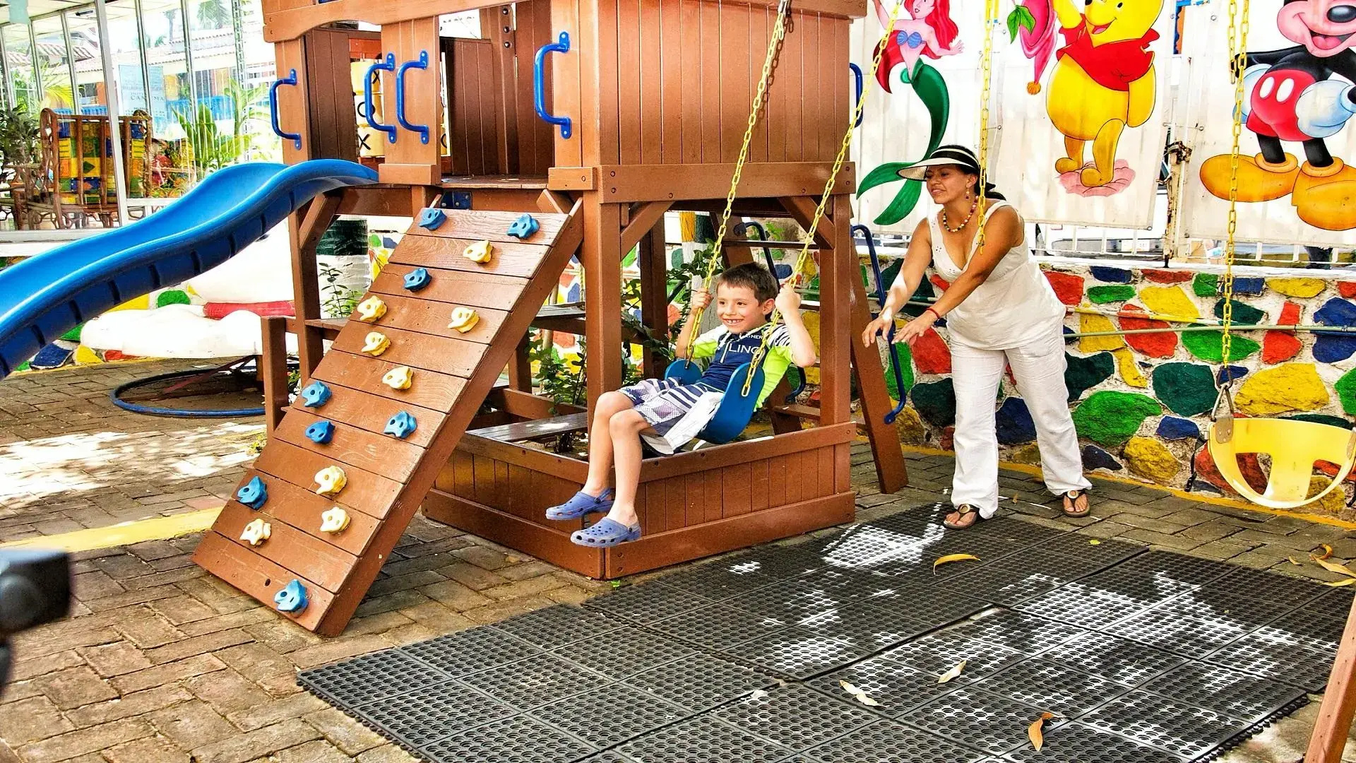 Sands Acapulco Hotel & Bungalows