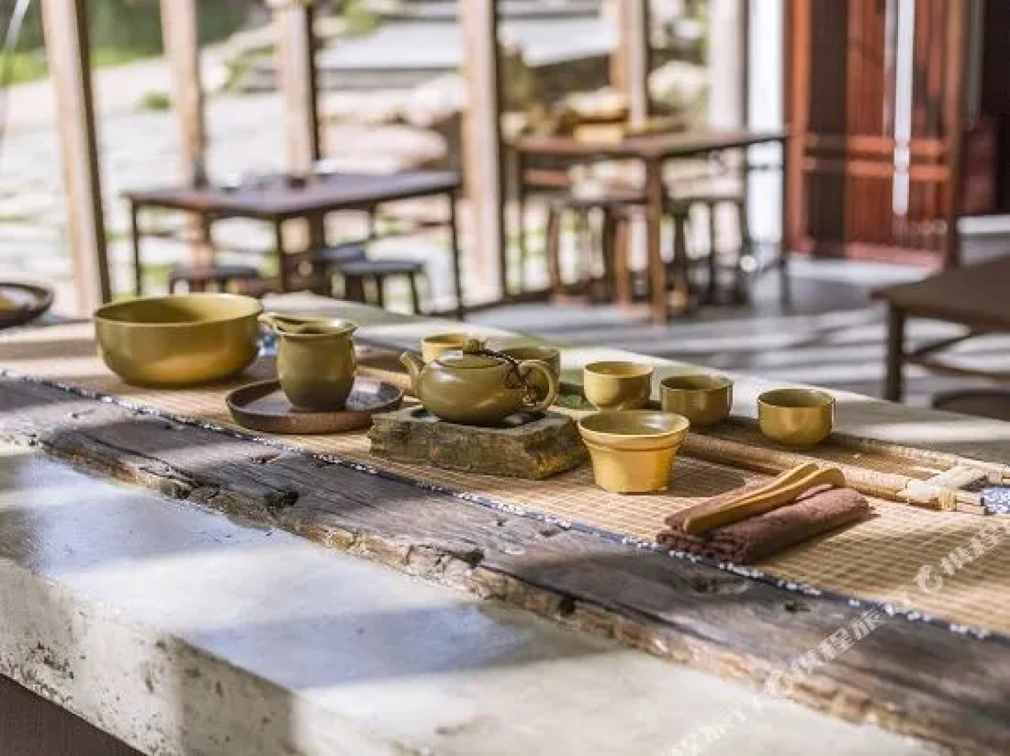 Zizai Pingjiang Wild Luxury Resort