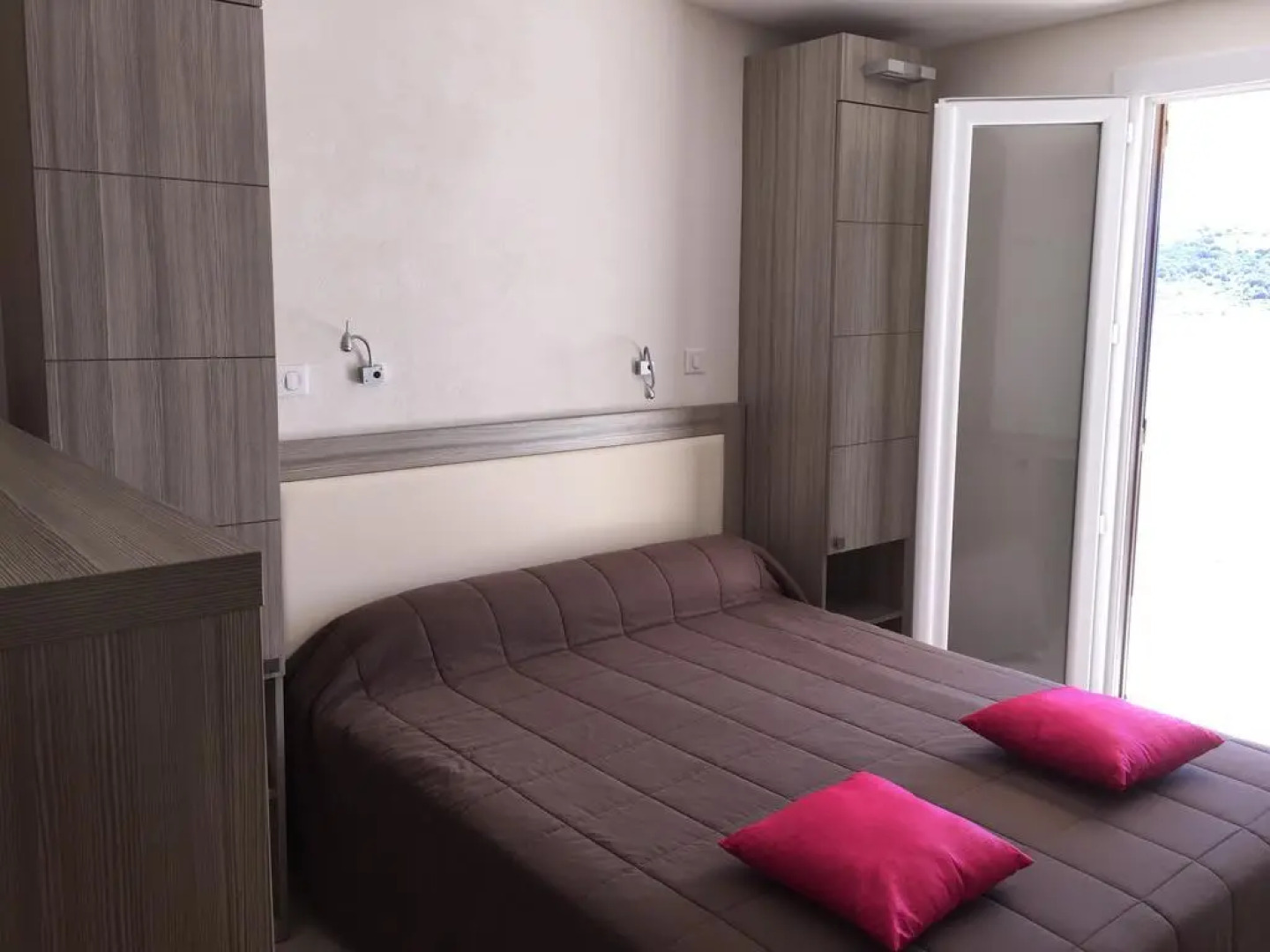 Hôtel et Résidence Ta Kladia - Omigna