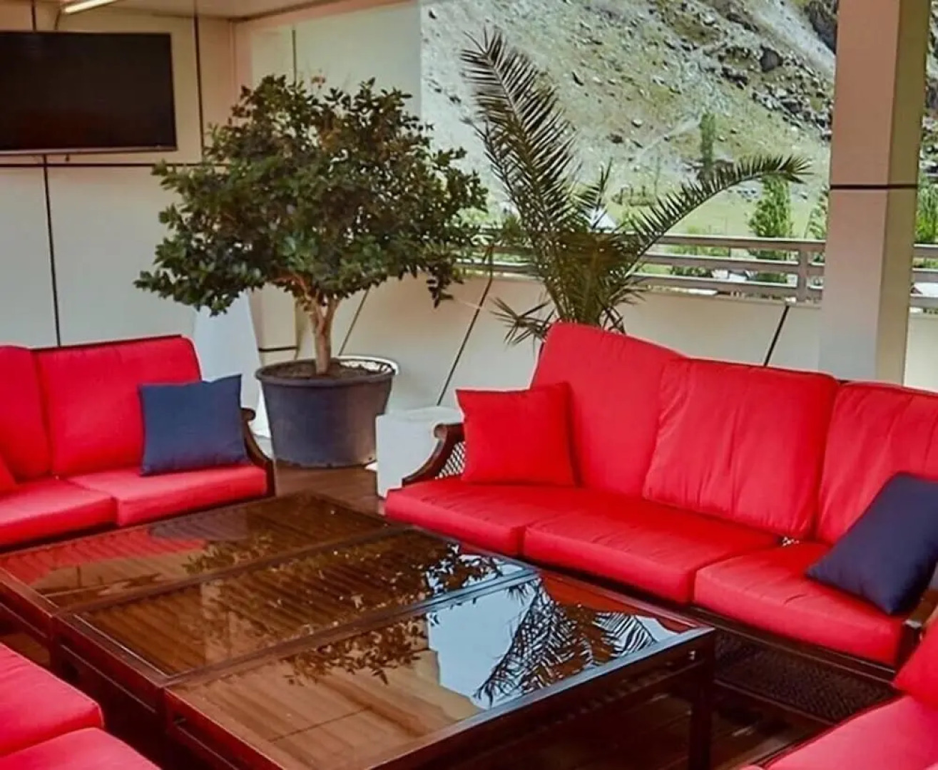 Отель Karon Palace