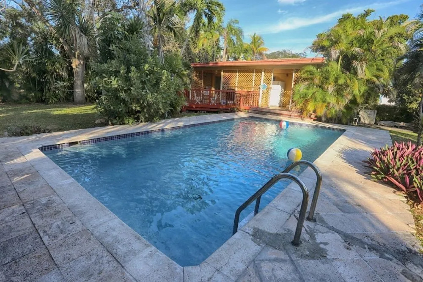 Spacious & Conveniently Located Miami Airport Home