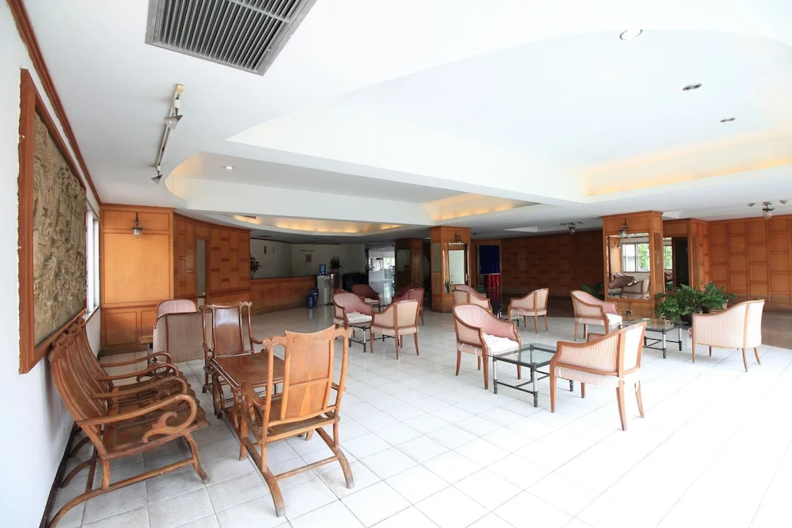 OYO 247 Diamond Place