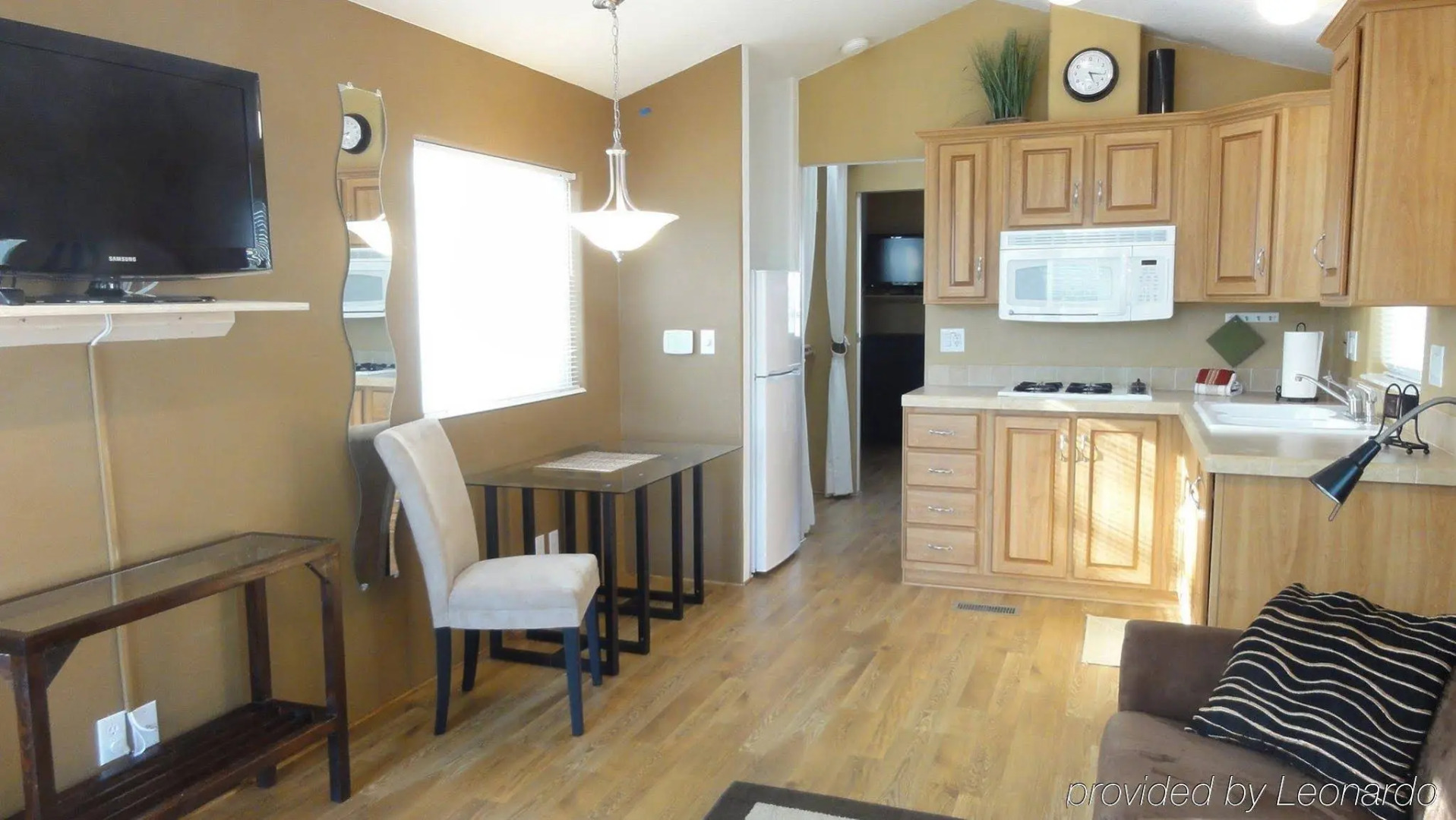 Arden Acres Executive Suites and Cottages