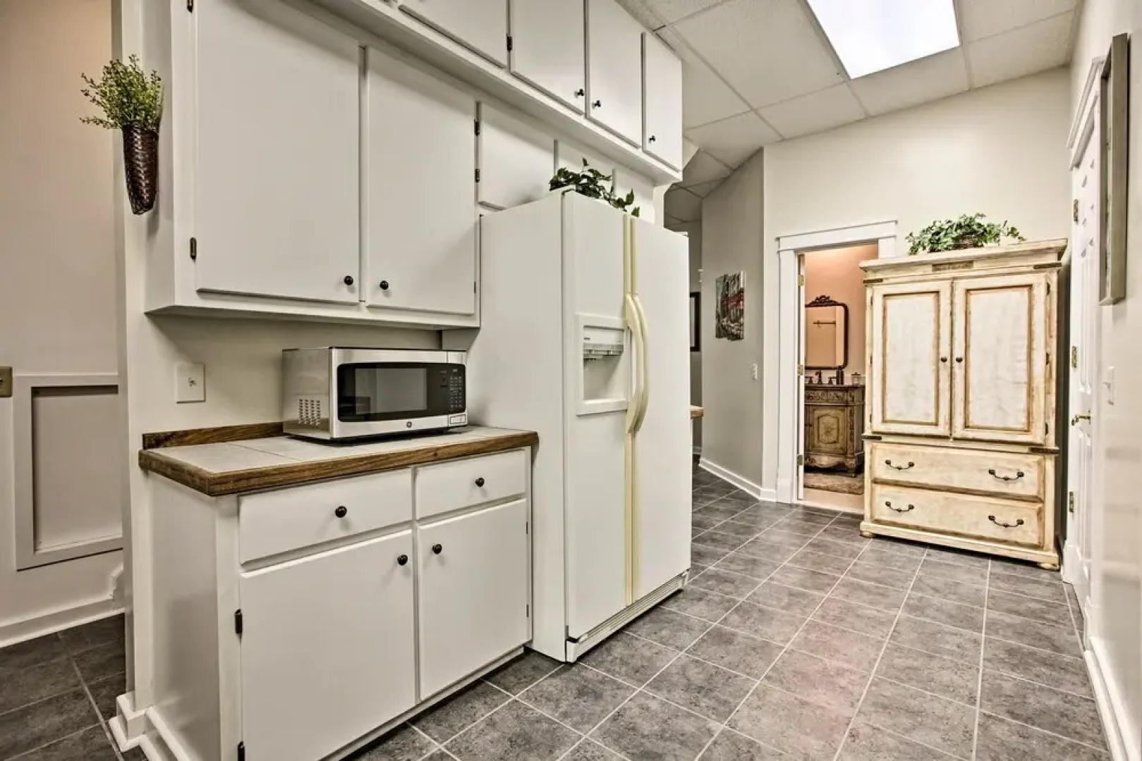 Spacious Mcgaheysville Family Retreat w/ Game Room