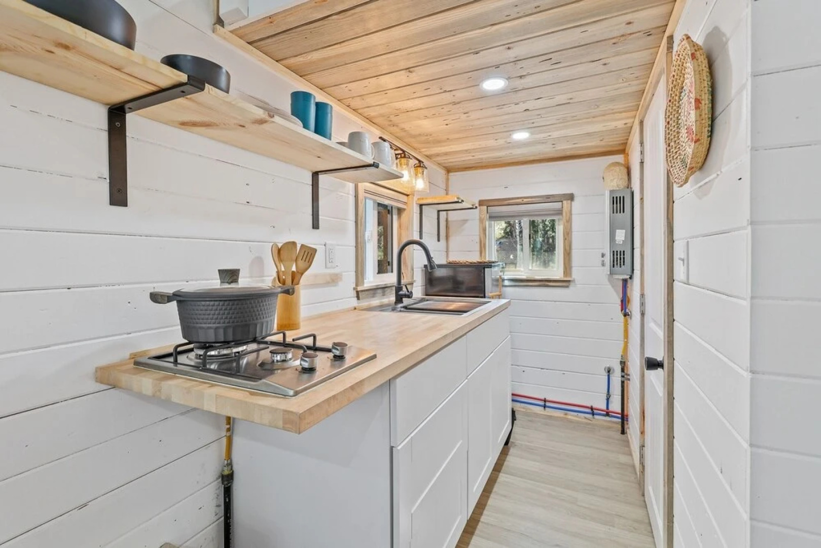 Tiny House! Quiet, Pine Trees, Private, Close to Grand Canyon, Sedona, Oak Creek Just off I17 by Redawning