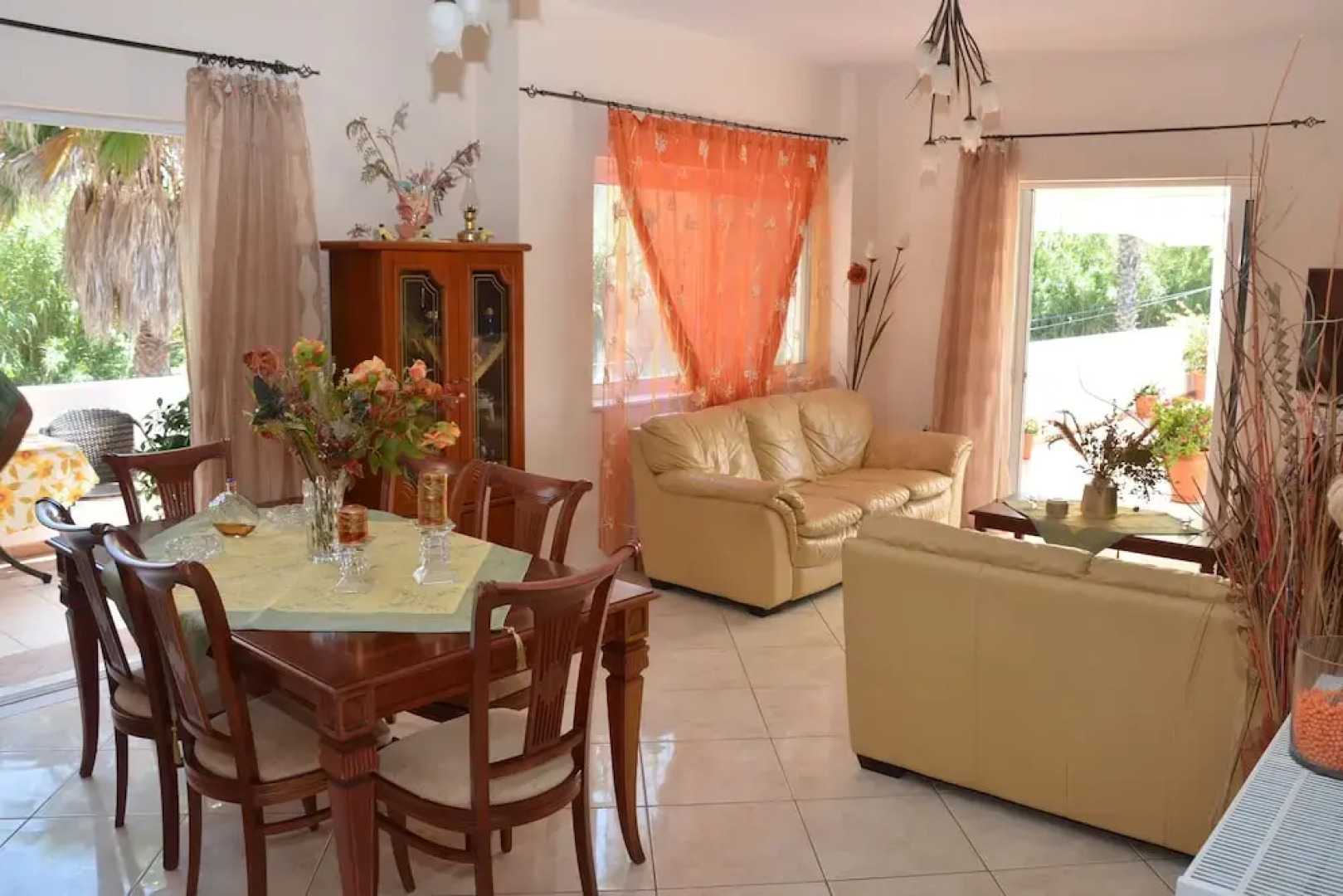 Kostaspant apartments