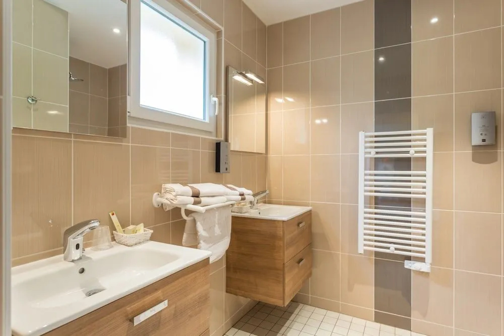 Logis Hôtel Le Gai Pinson