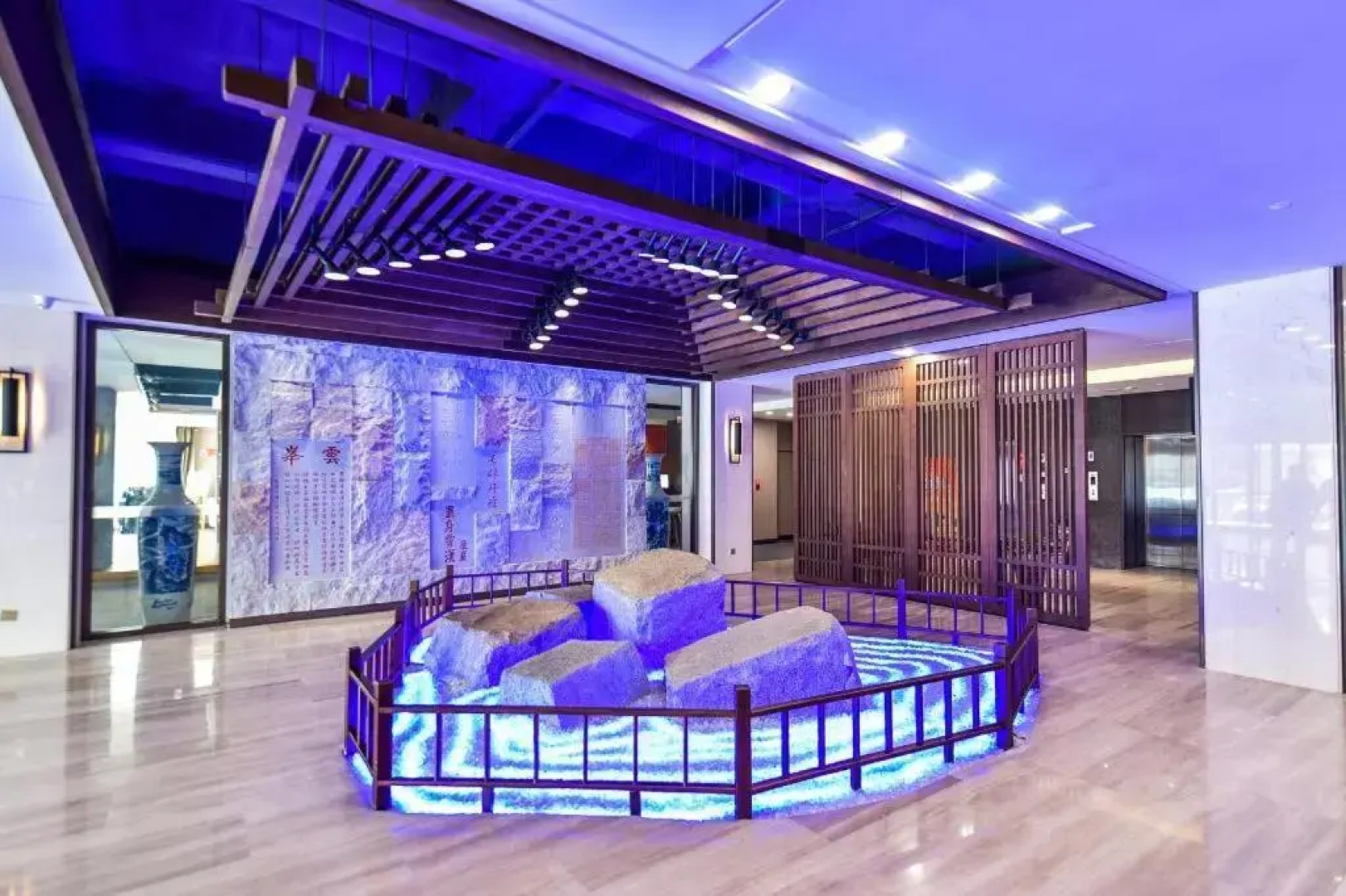 【locals】Taian Taishan District Baolongcity Square