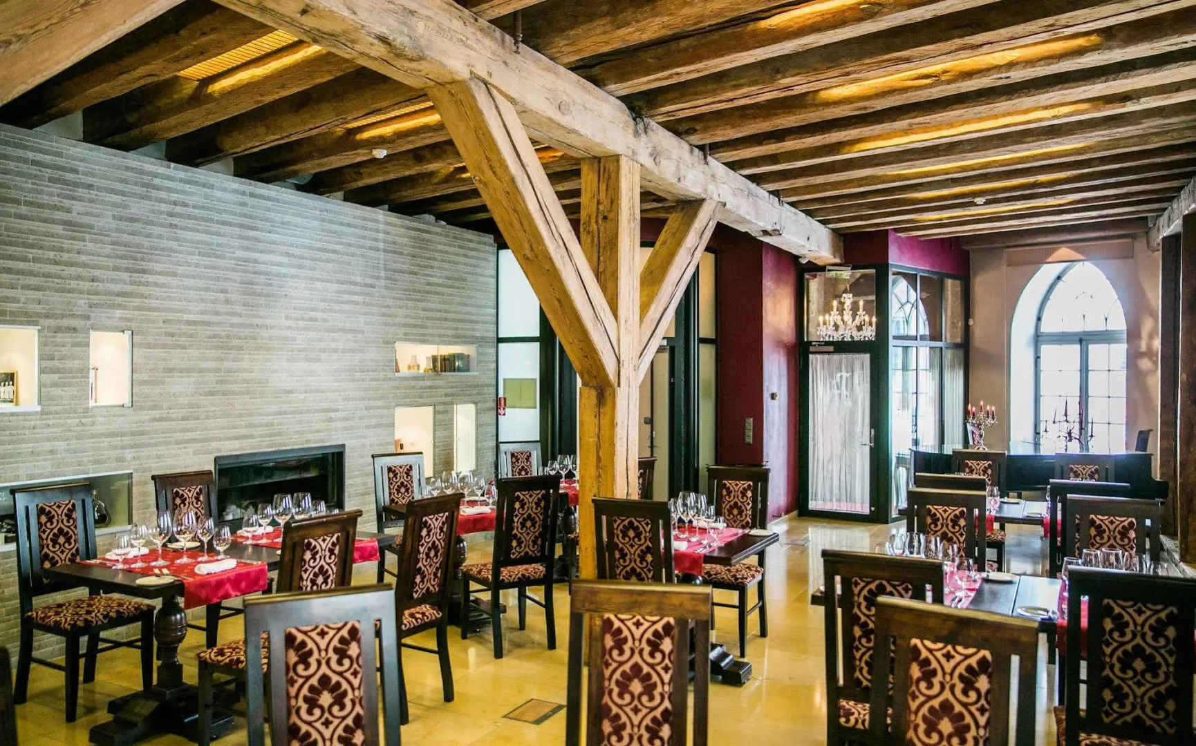 The Three Sisters Hotel