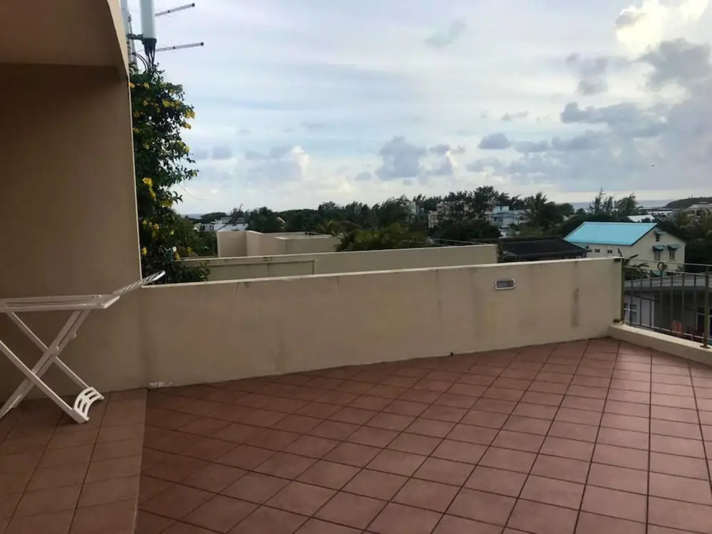 Apartment With 3 Bedrooms in Blue Bay, With Wonderful sea View, Enclosed Garden and Wifi - 300 m From the Beach