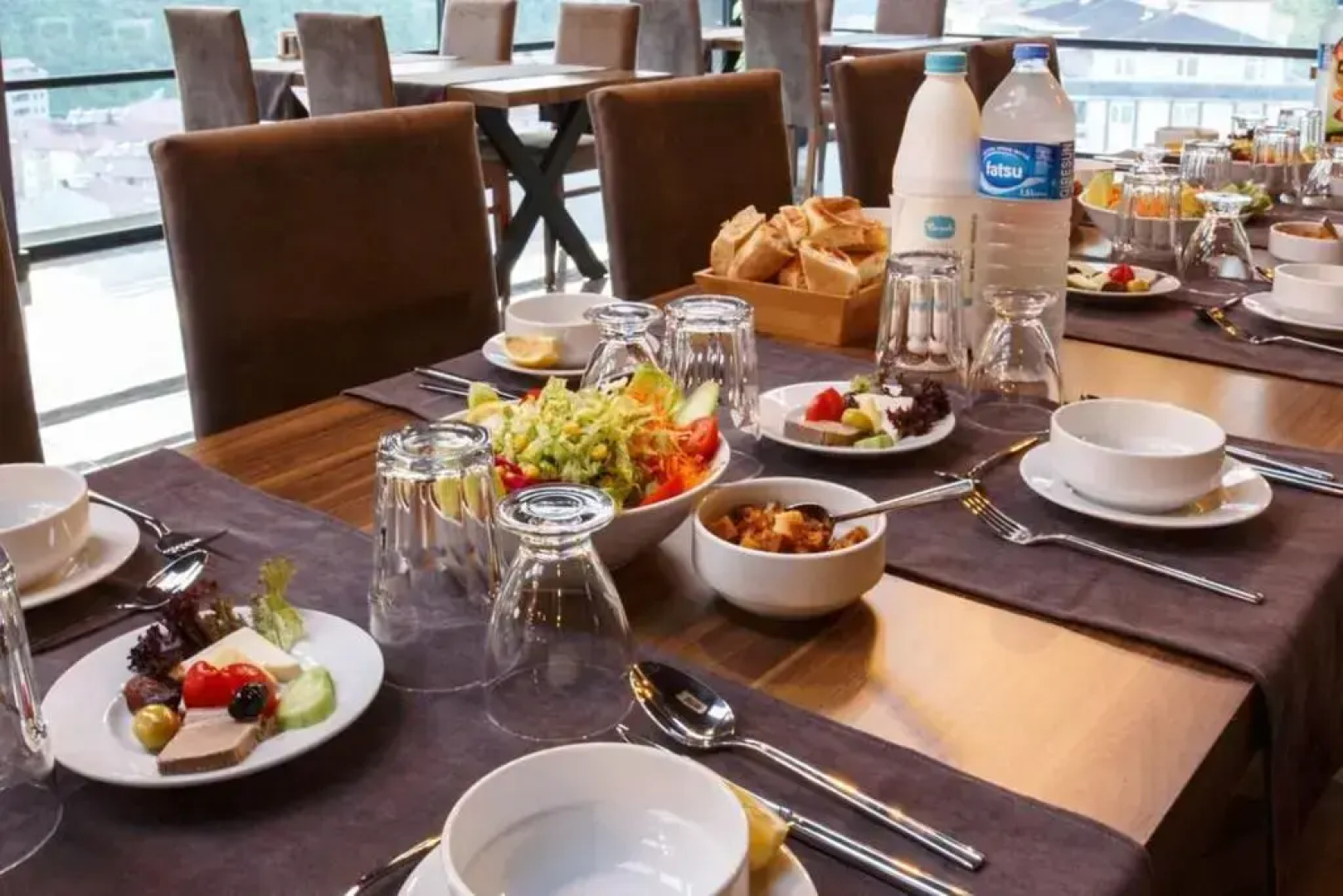 Grand Mela Hotel