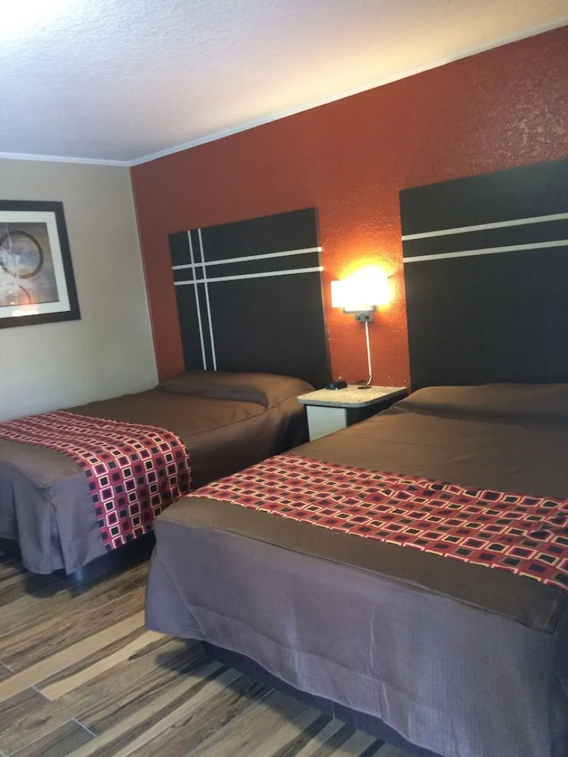 Budget Inn Of Avon Park