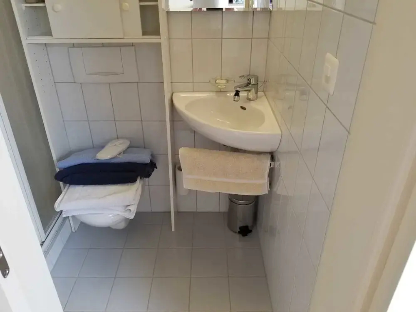 Studio directly by Lake Contance