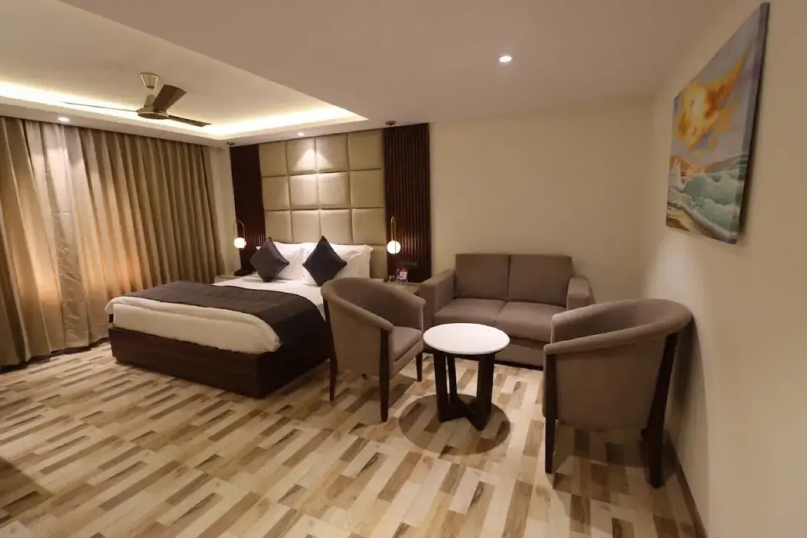 Mastiff  Hotel Dhanbad