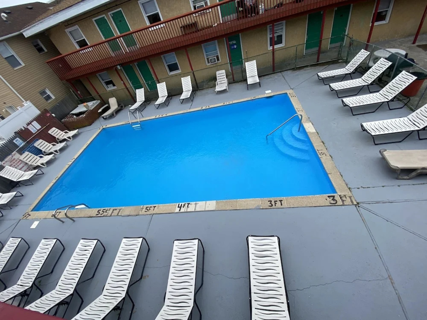 Offshore Motel