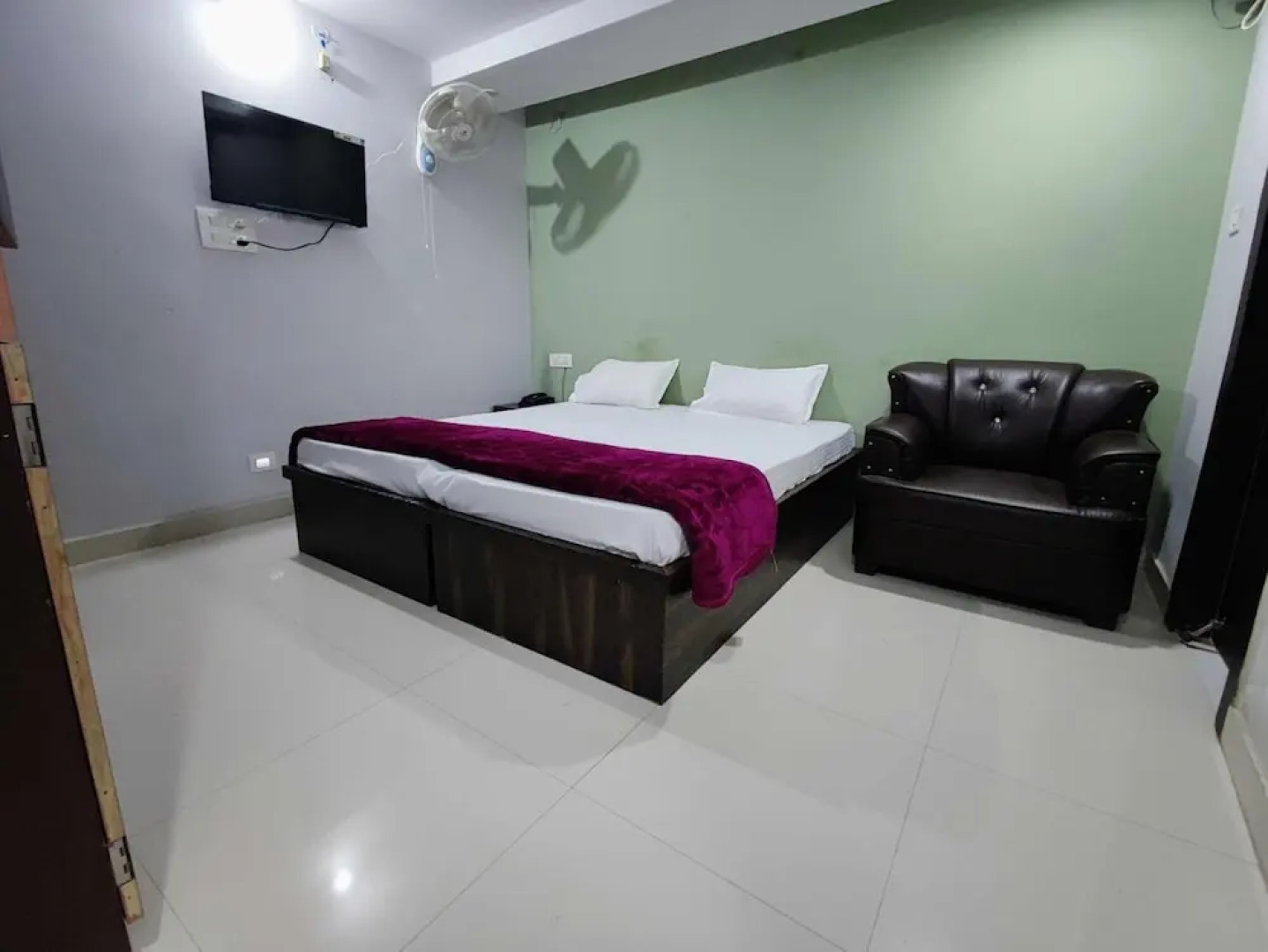 Hotel Kanha Shyam Madhubani