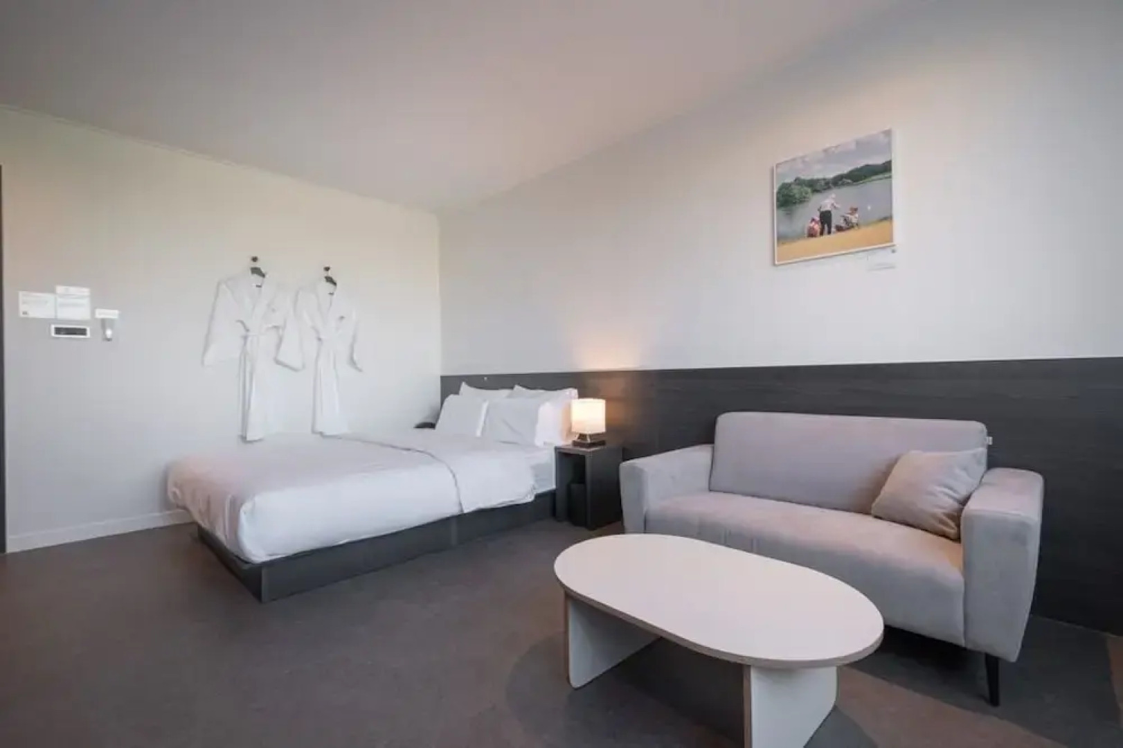 Workers Hotel Daejeon by Aank