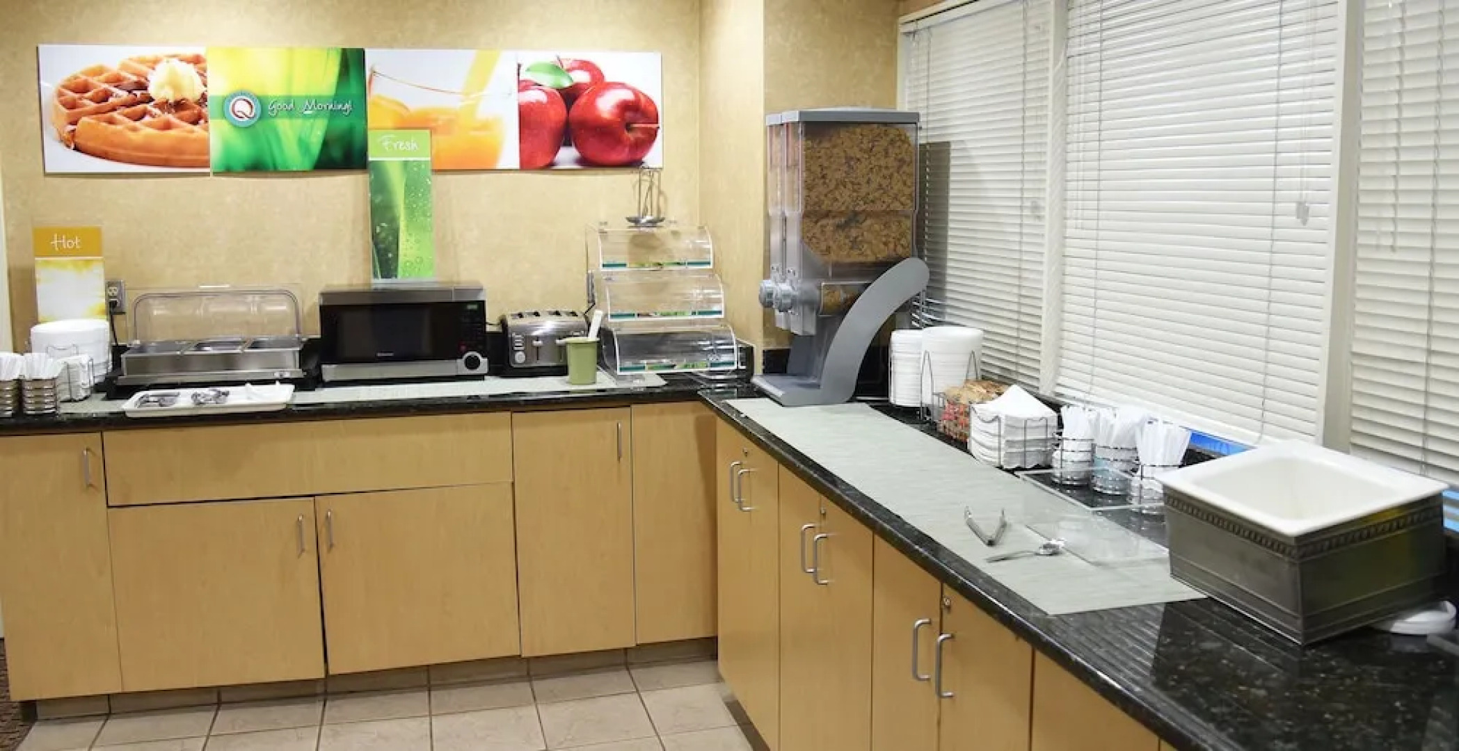 Quality Inn & Suites Metro