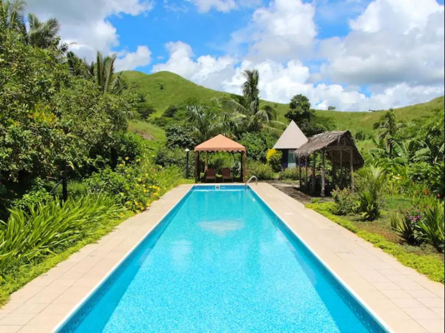 Palmlea Farms Lodge and Bures Villas