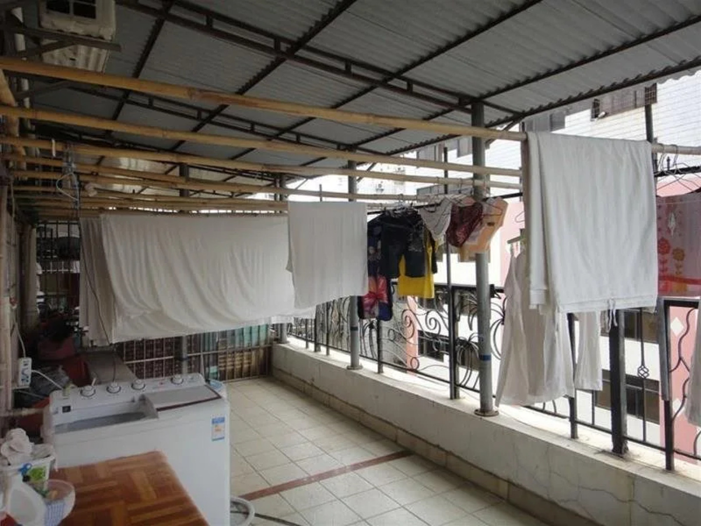 Raintree Backpacker Hostel