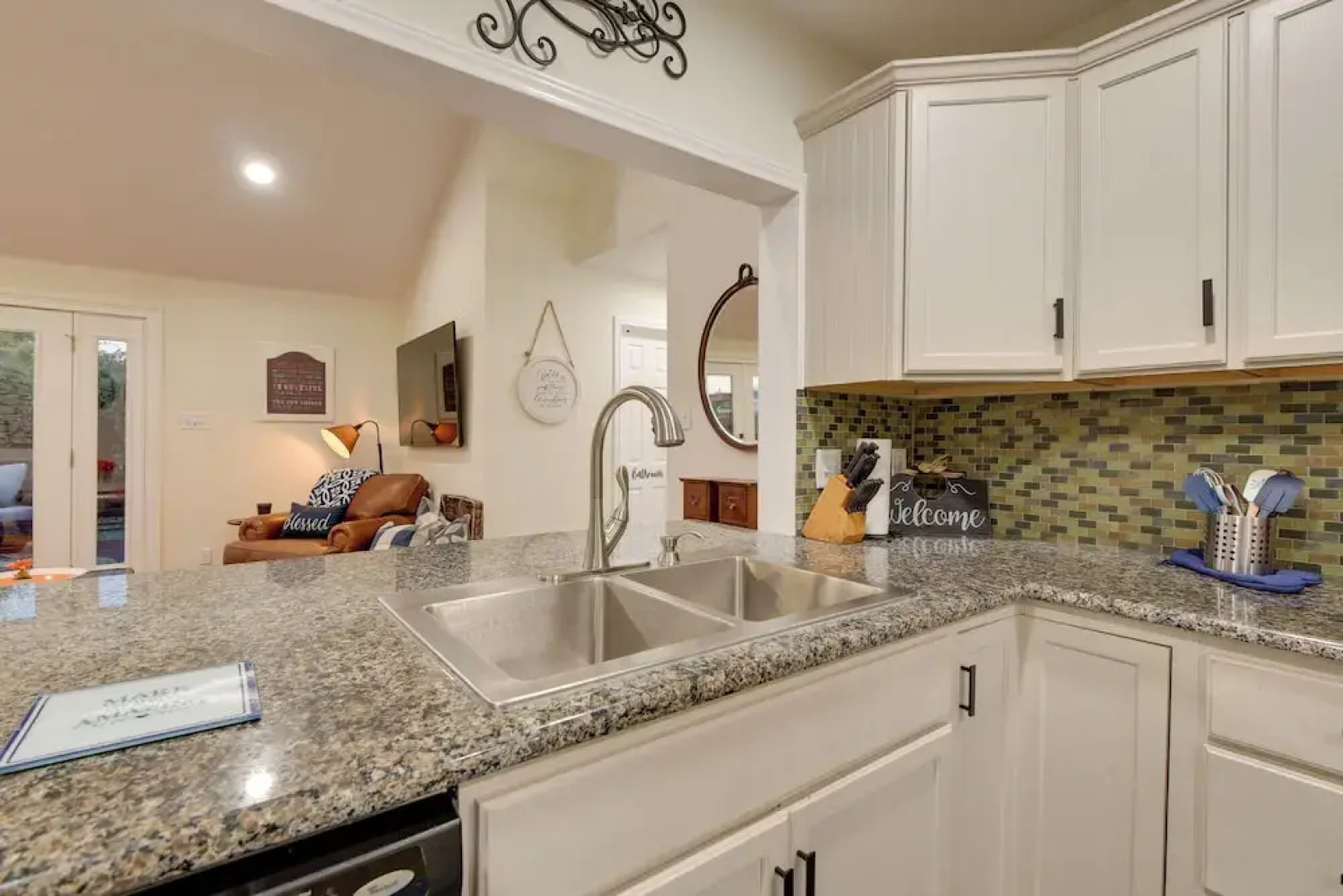 Updated Granbury Home in Historic District!