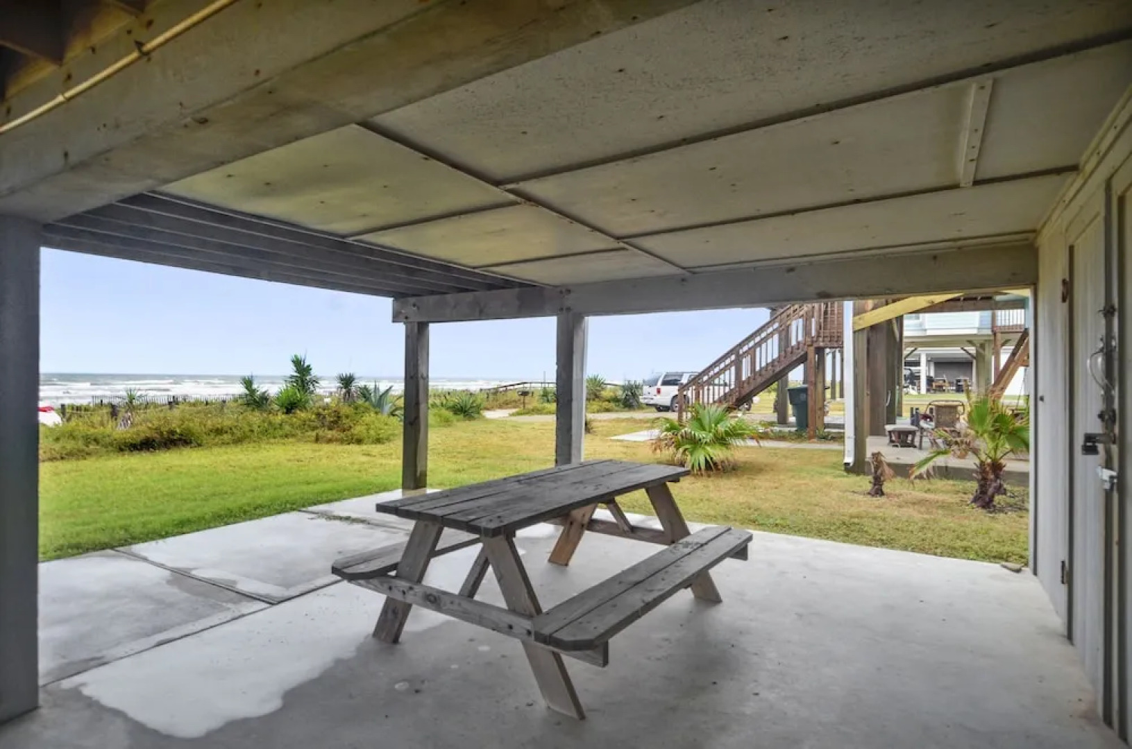 Bermuda Beachfront by RedAwning