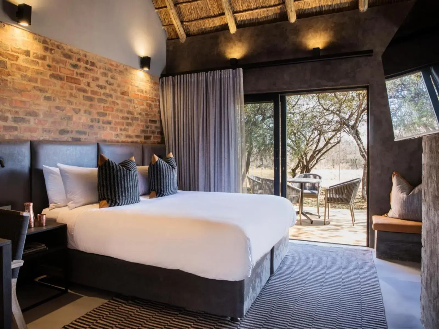Nako Safari Lodge