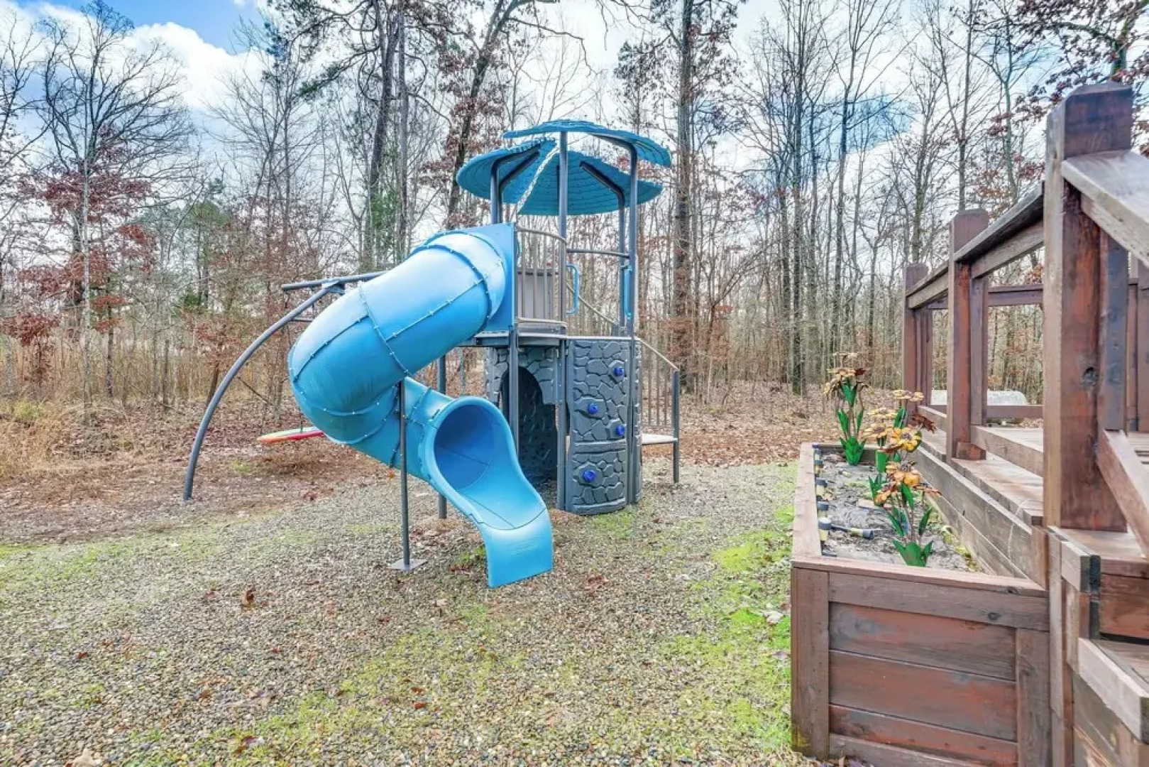 Pet-friendly Home w/ Deck in Broken Bow!