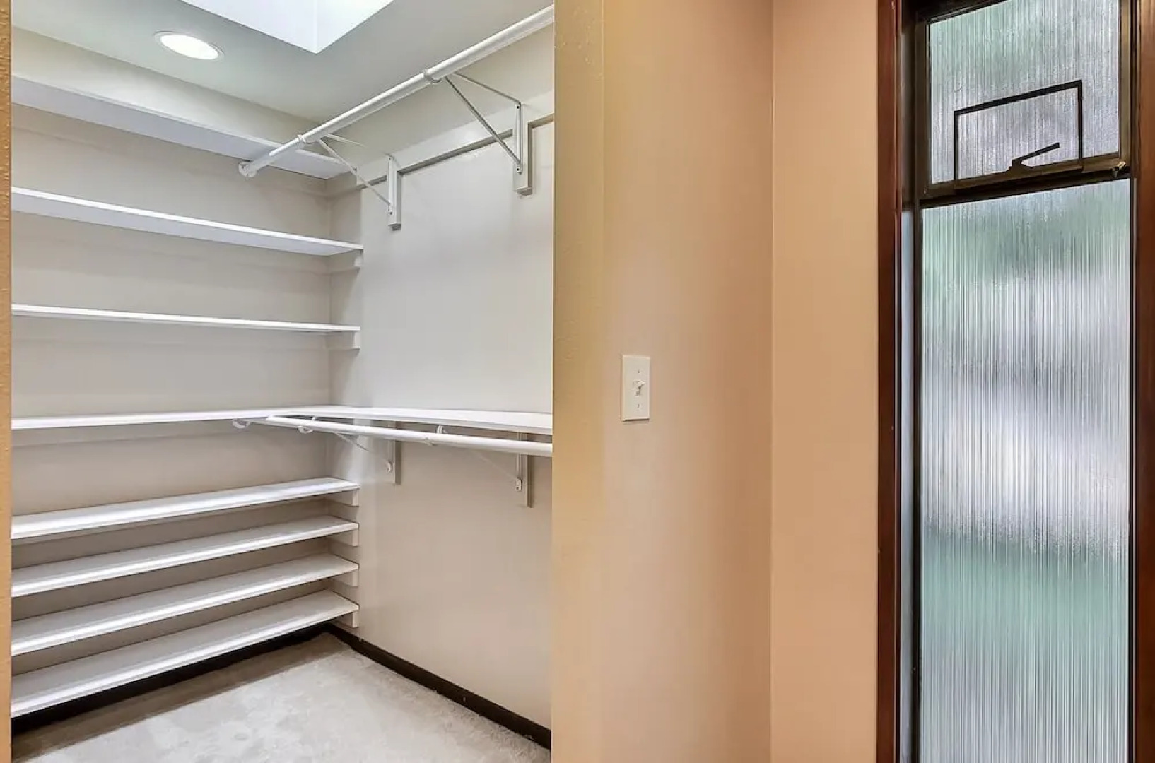 PNW MCM 155ft Private Waterfront Gem on Raft Island w/Hot Tub 3 Bedroom Home by RedAwning