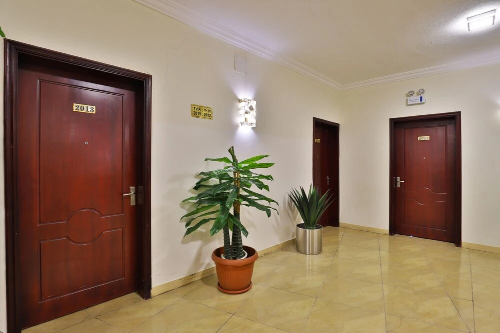 OYO 227 The New Address Hotel