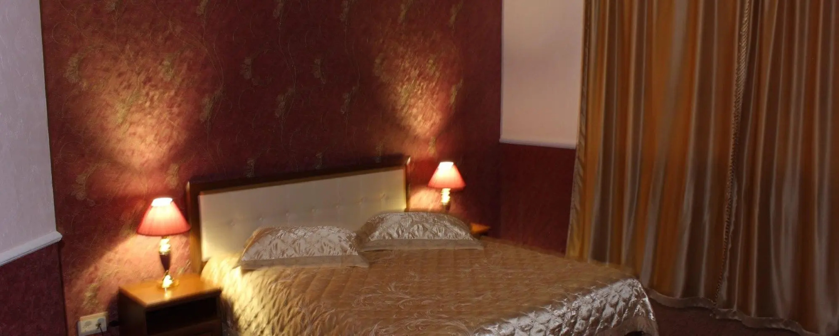 Гостиный дворик