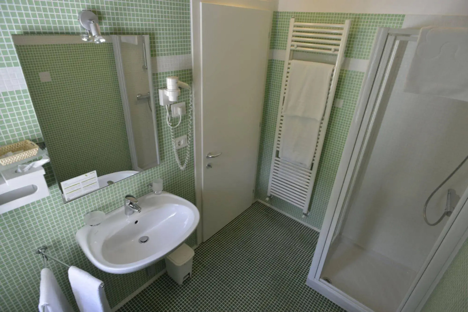 Hi Hotels Torbole Pool & Spa